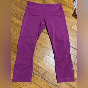 lululemon athletica croppedMagenta Leggings